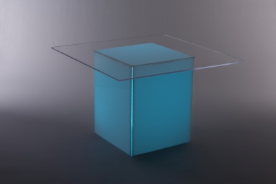 Muna Glow Dining Table