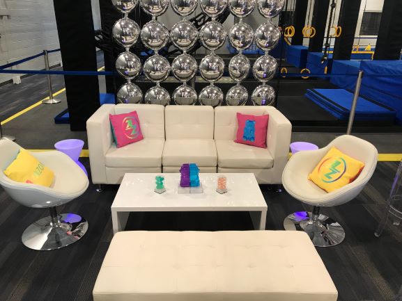 Ava Tufted Bench - Image 9