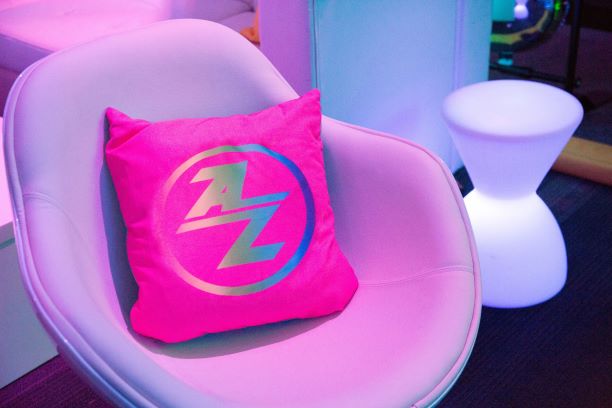 Betsy Saddle Lounger - Image 5