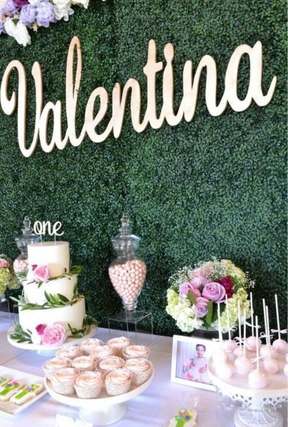 Hedge Wall - Image 5