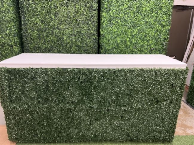 Hedge / Boxwood Drink Bar