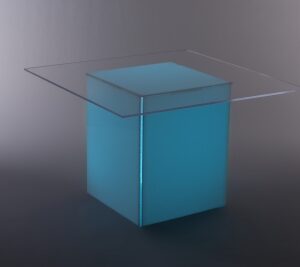 Muna Glow Dining Table