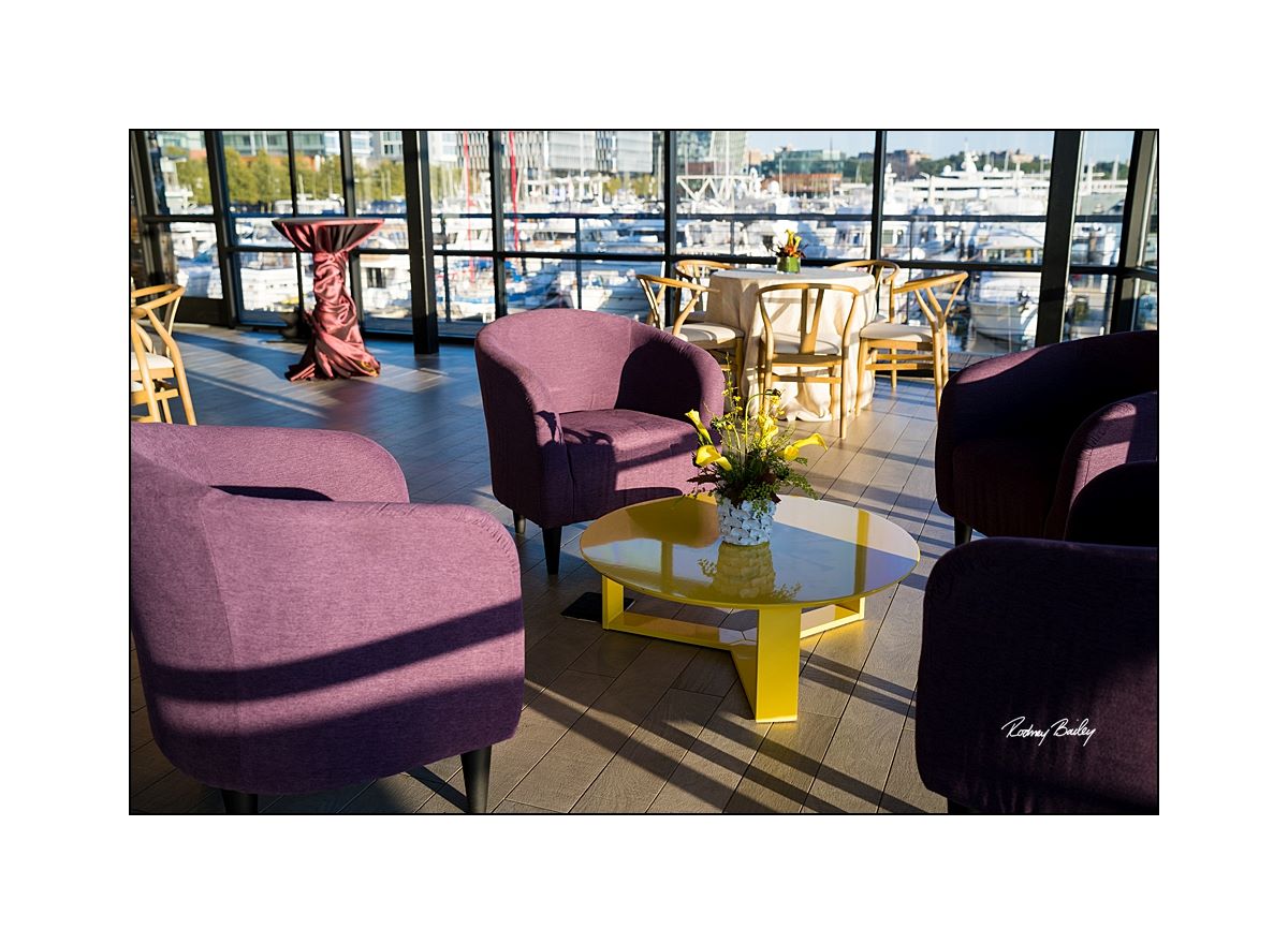 Hampton Barrel Chair